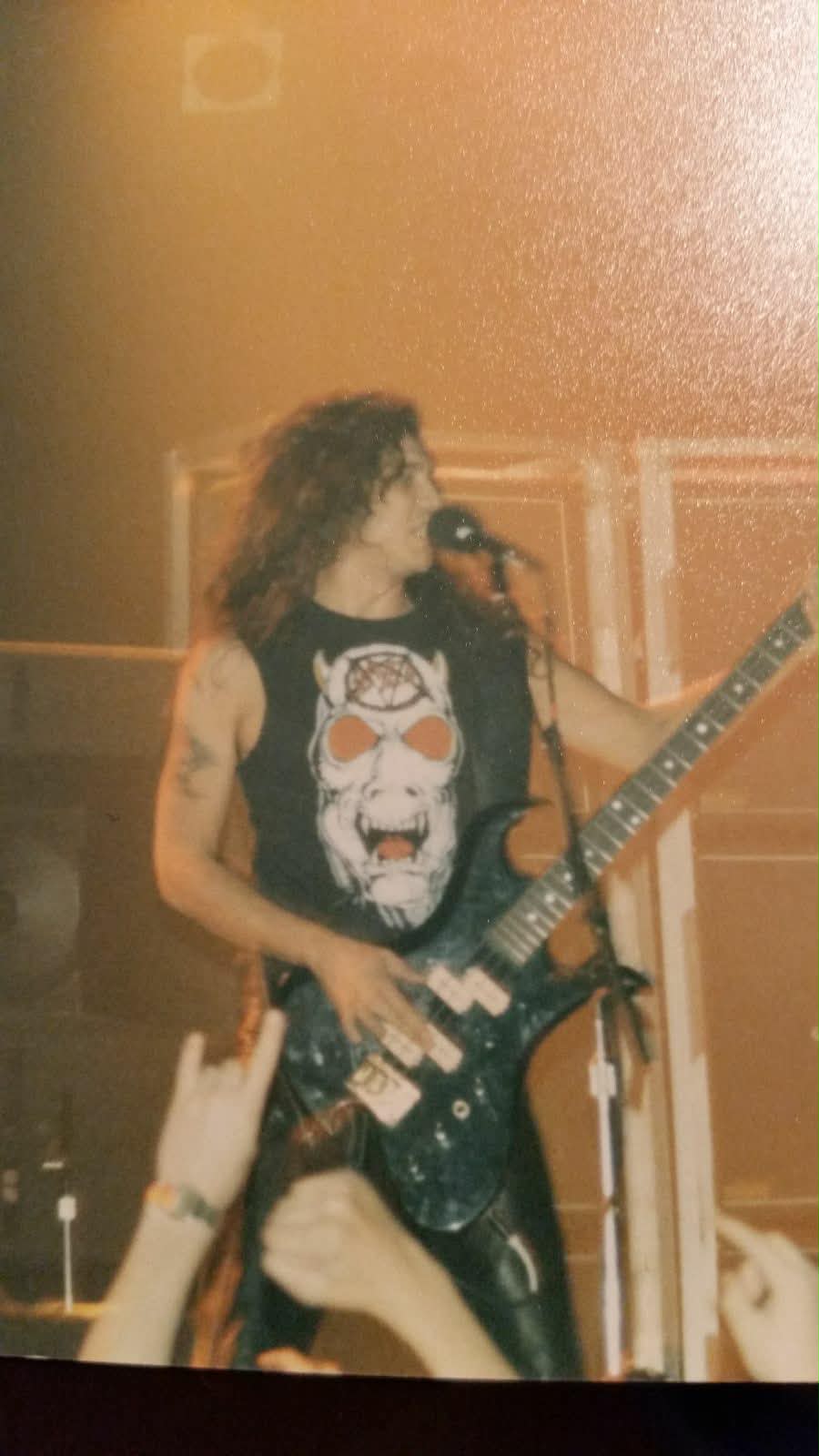 LIVE ASSAULTS: MINNEAPOLIS 1986